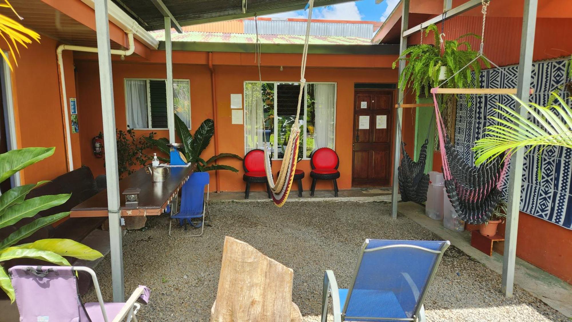 Alojamientos N&S La Fortuna Habitación foto